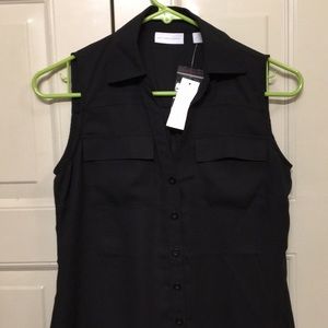 Black sleeveless button down blouse (NY&C)